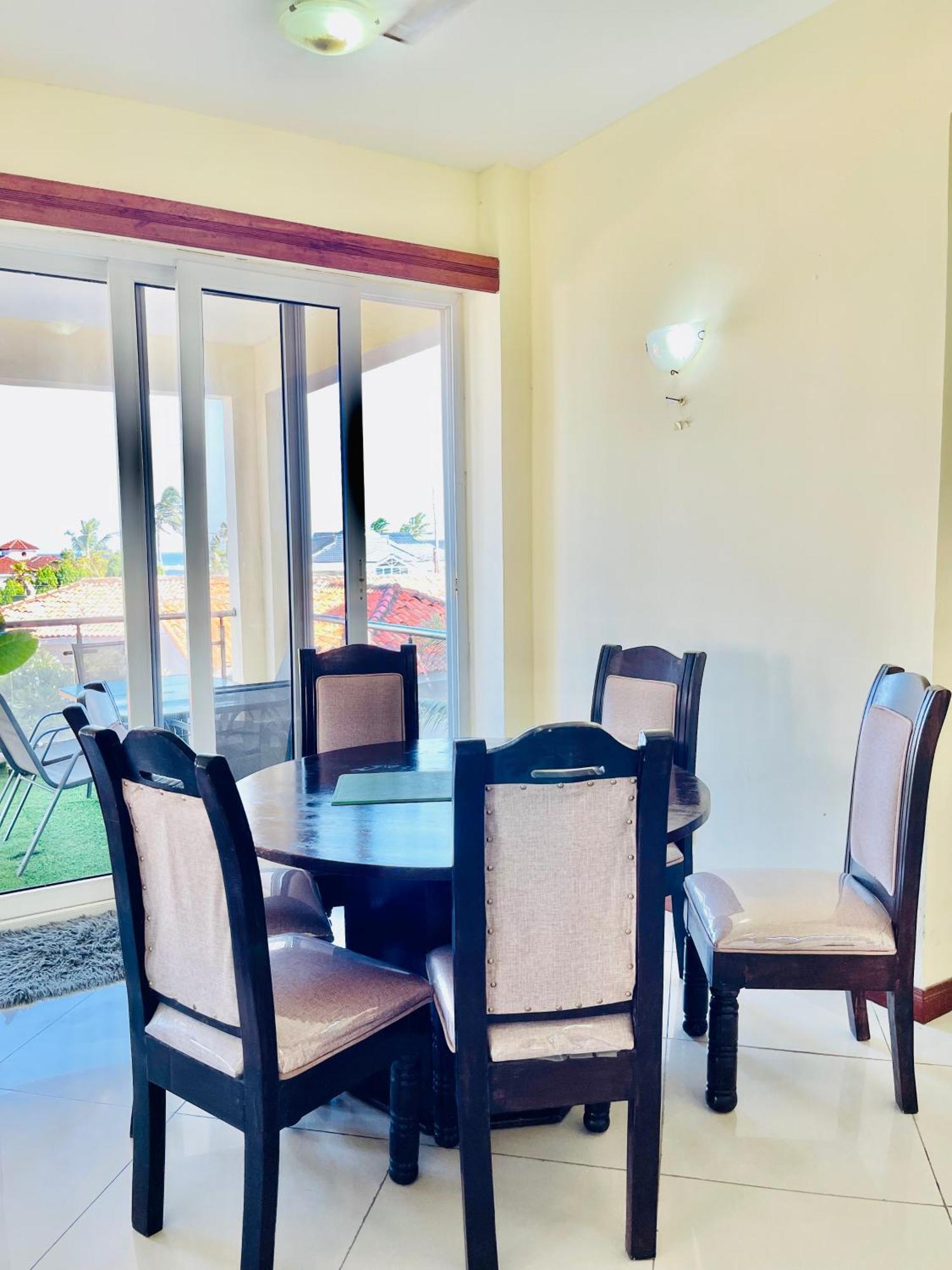 몸바사 Elna'S Nyali - Work & Unwind - Pool, Sea Views, Ac & Fast Wi-Fi B&B 외부 사진