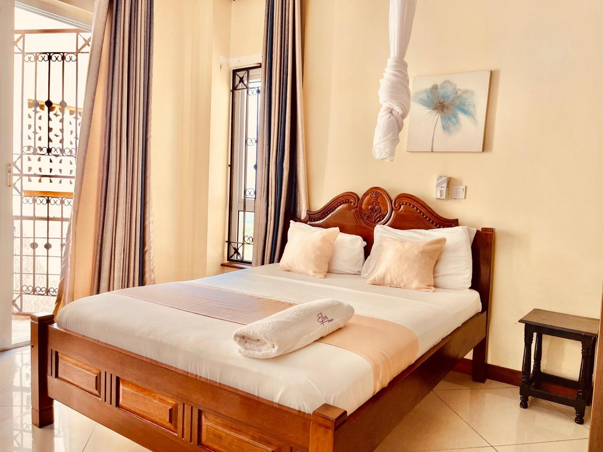 몸바사 Elna'S Nyali - Work & Unwind - Pool, Sea Views, Ac & Fast Wi-Fi B&B 외부 사진