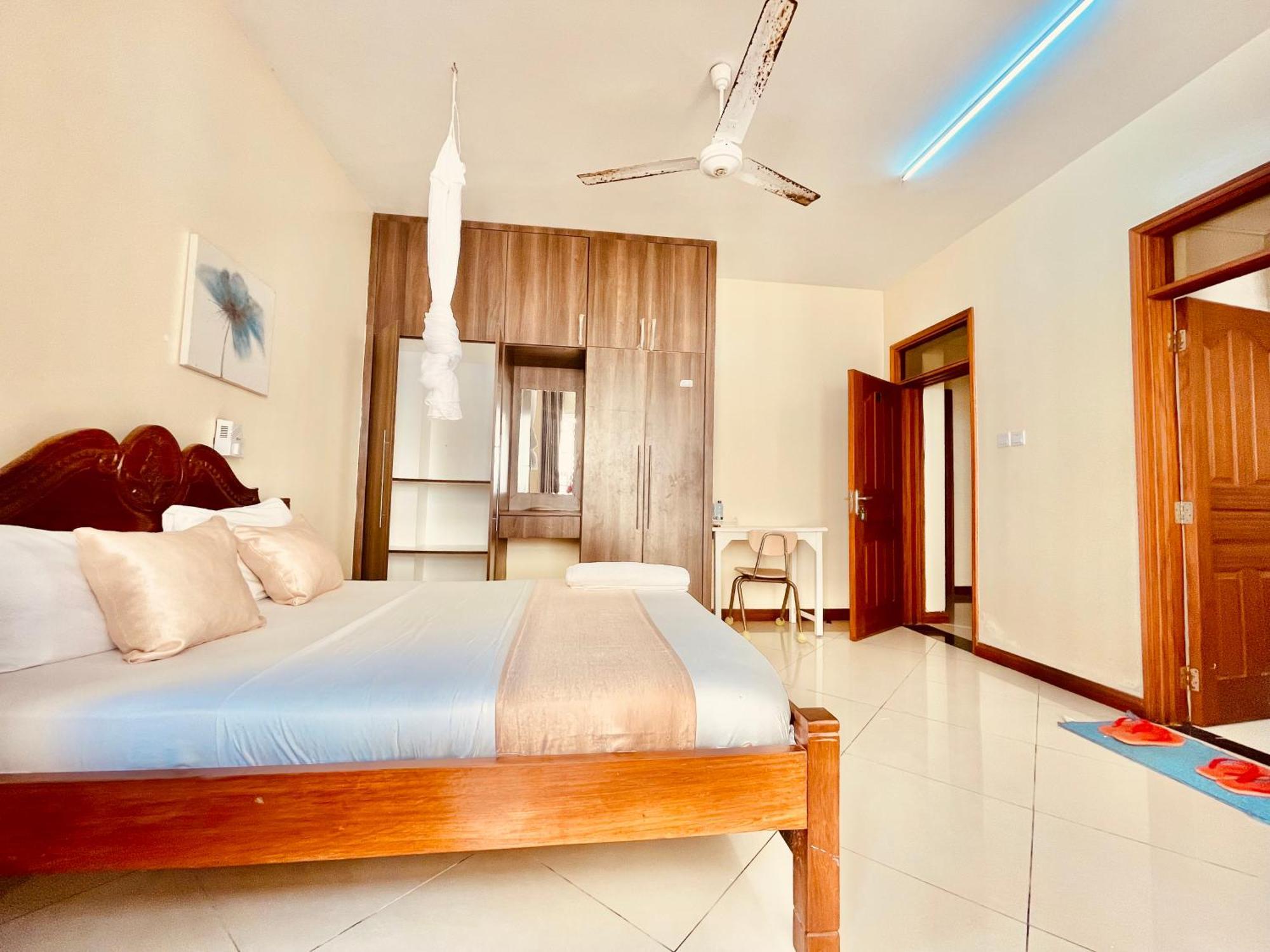 몸바사 Elna'S Nyali - Work & Unwind - Pool, Sea Views, Ac & Fast Wi-Fi B&B 외부 사진